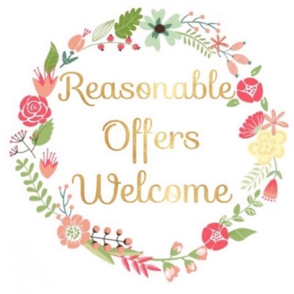All reasonable offers are welcome! 🤗